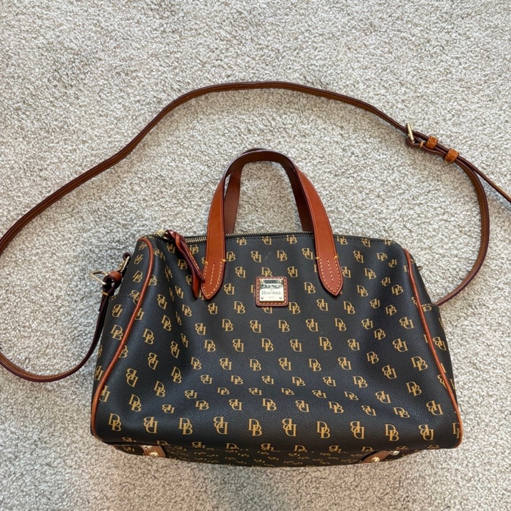 Dooney & Bourke Gretta Rub Purse Womens Medium Brown Monogram Handbag Crossbody